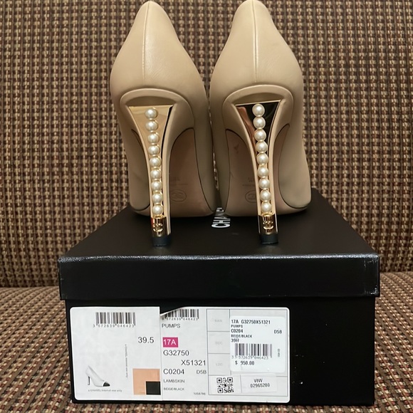 Chanel black and beige heels 👠 - Picture 3 of 7